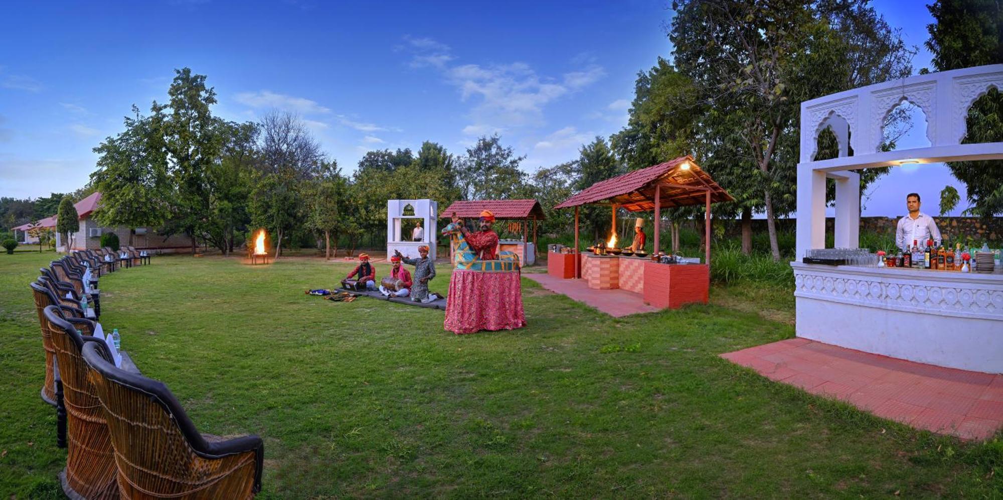 Tiger Den Resort Khilchīpur Екстериор снимка