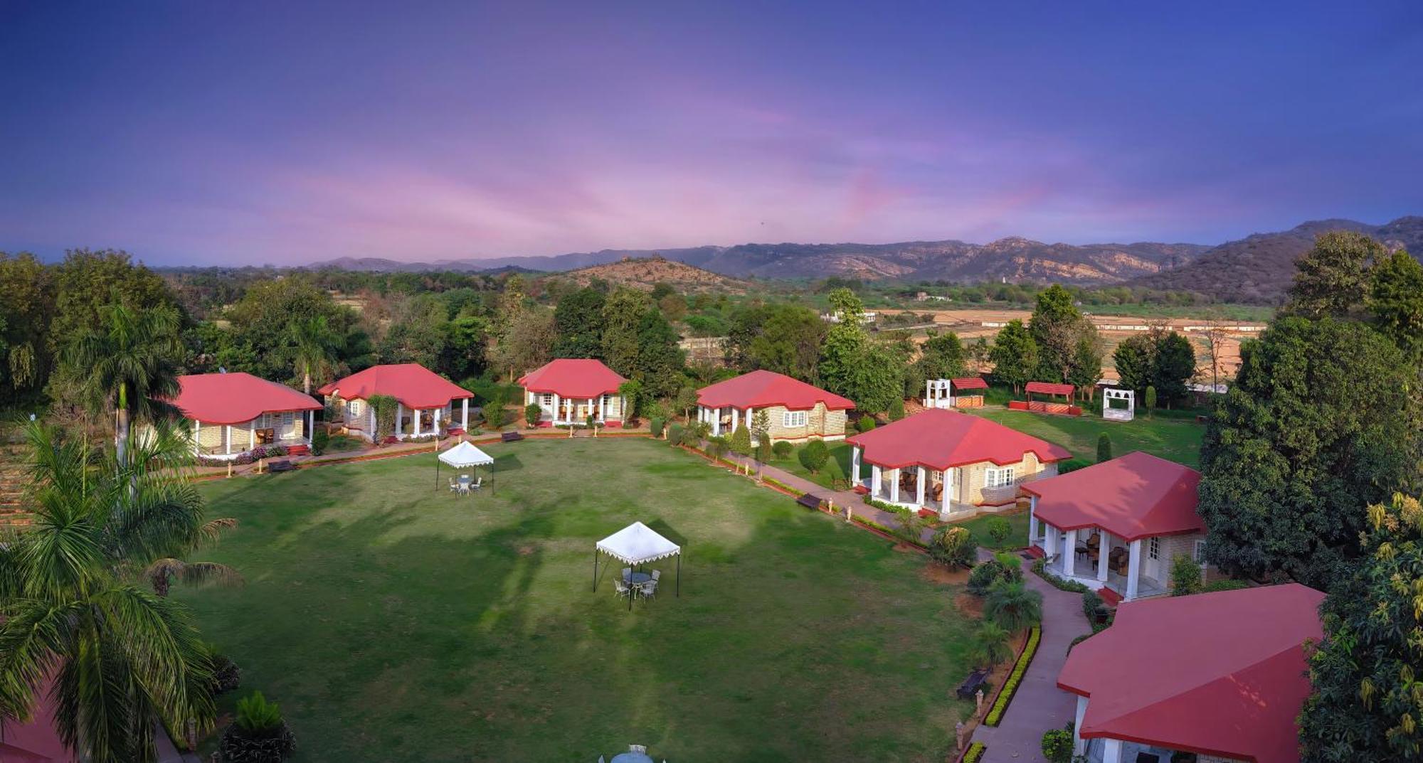 Tiger Den Resort Khilchīpur Екстериор снимка